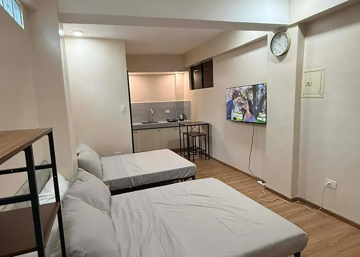 Unit A Near Ayala Mall Circuit * 马尼拉